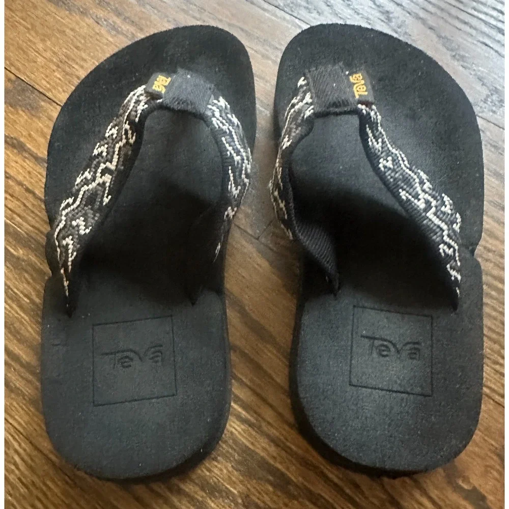TEVA Youth Mush II Ravine Black Flip Flop Sandals Little Kid Size 11